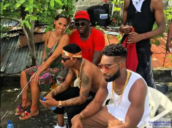 LYRICS: Tinie Tempah - Mamacita (ft. Wizkid)